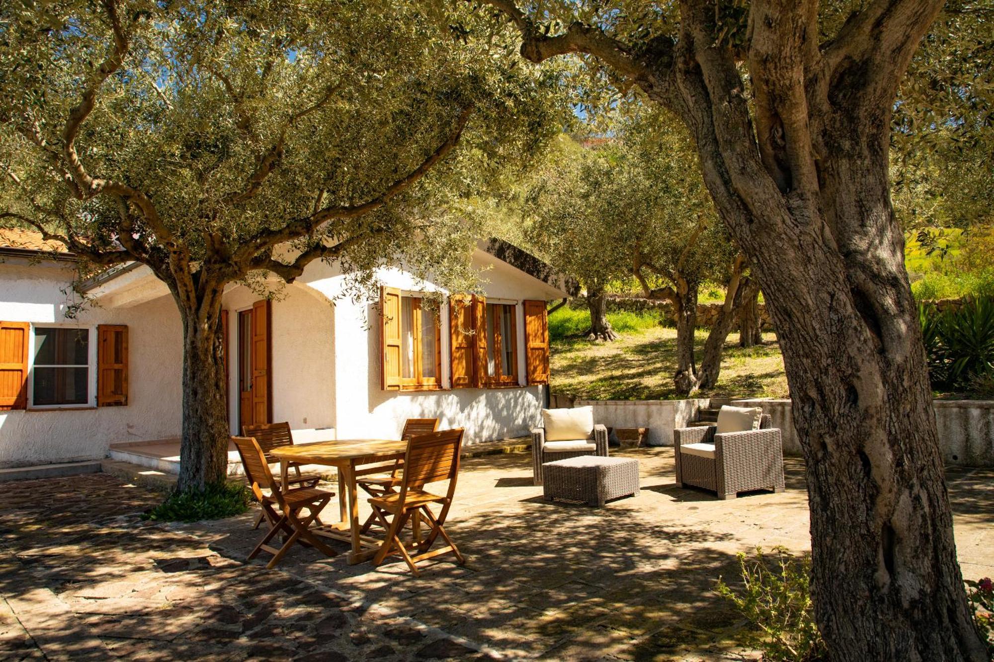 Welcomely - Badde Nuraghe Dimora Vista Mare Con Parcheggio Privato Magomadas Exterior photo